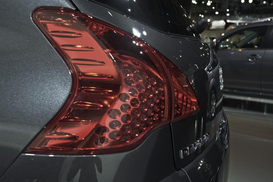  Peugeot 3008 2010 года  (фото 70 из 148)
